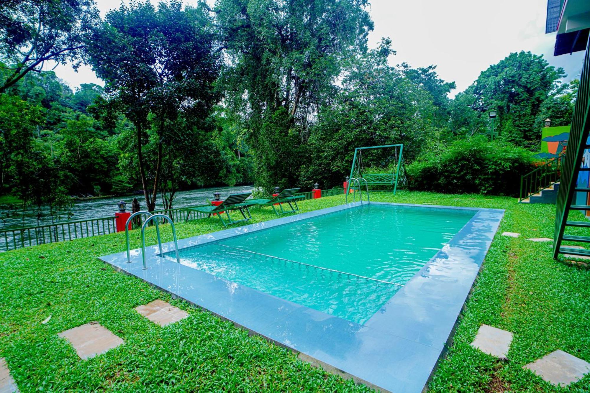 Falcon Riverview Resorts Kuttampuzha Exterior foto