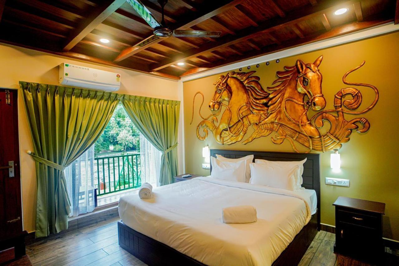 Falcon Riverview Resorts Kuttampuzha Exterior foto