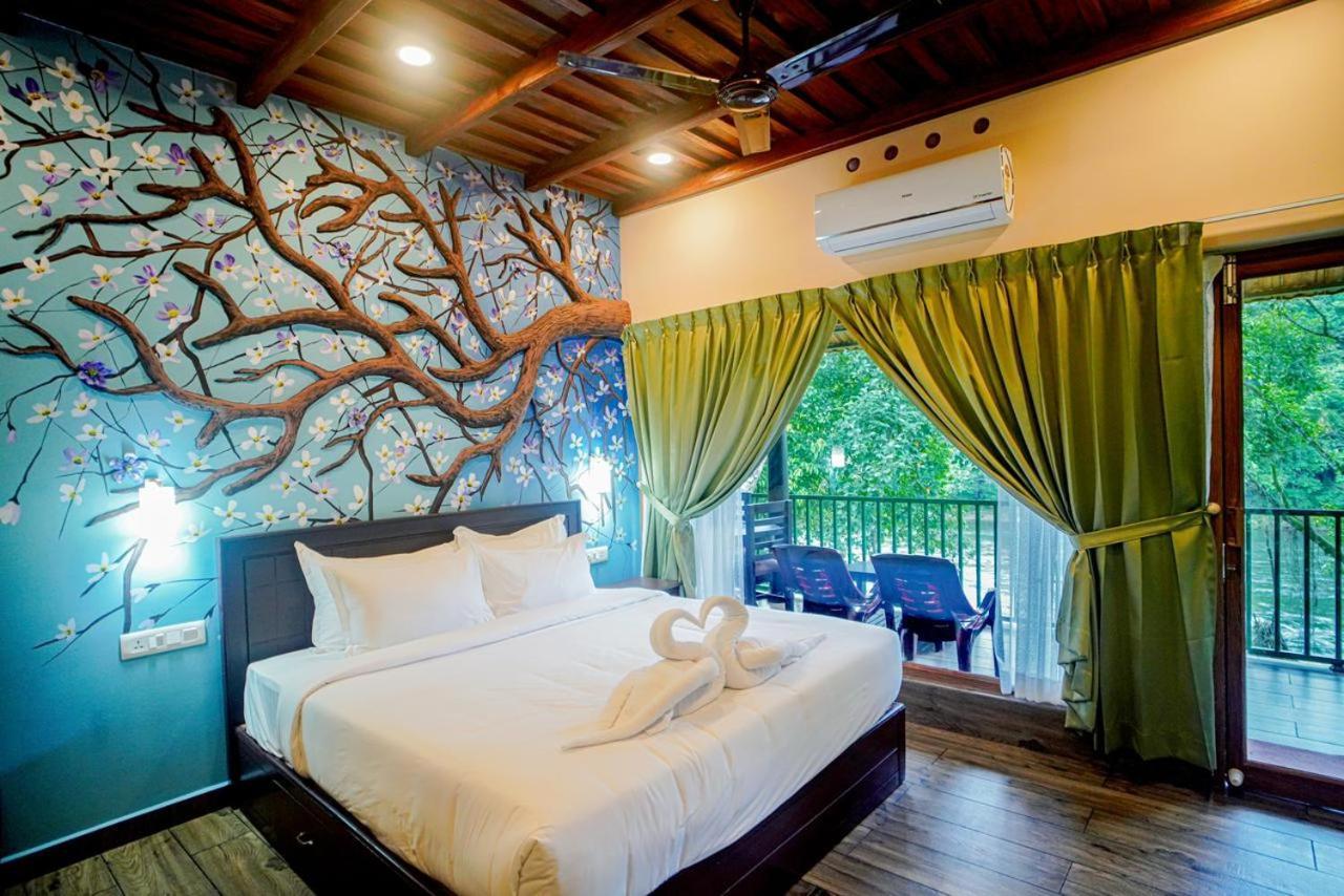 Falcon Riverview Resorts Kuttampuzha Exterior foto