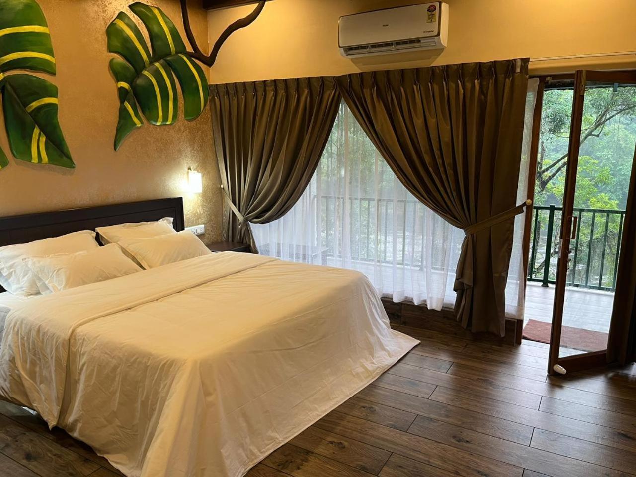 Falcon Riverview Resorts Kuttampuzha Exterior foto