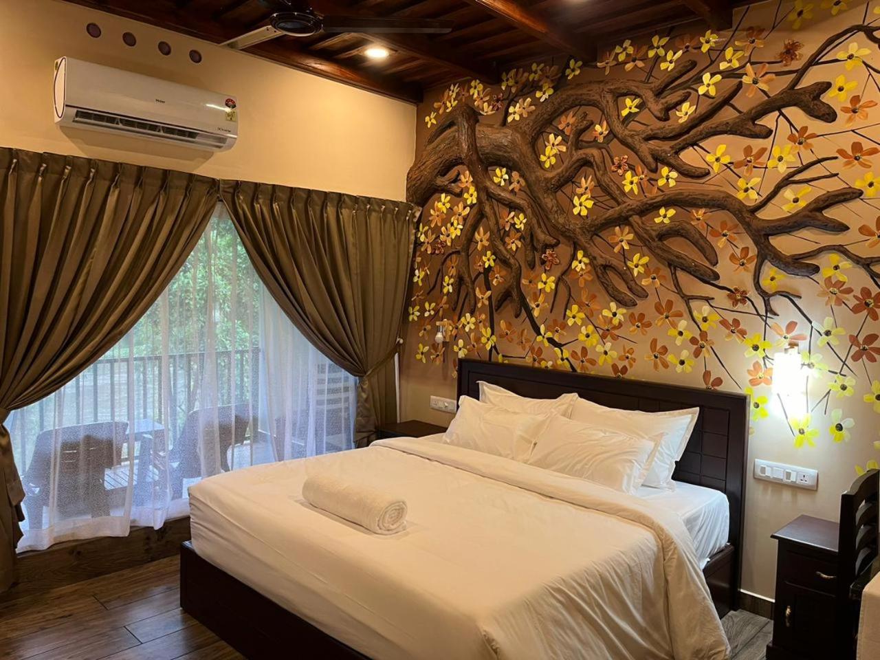 Falcon Riverview Resorts Kuttampuzha Exterior foto